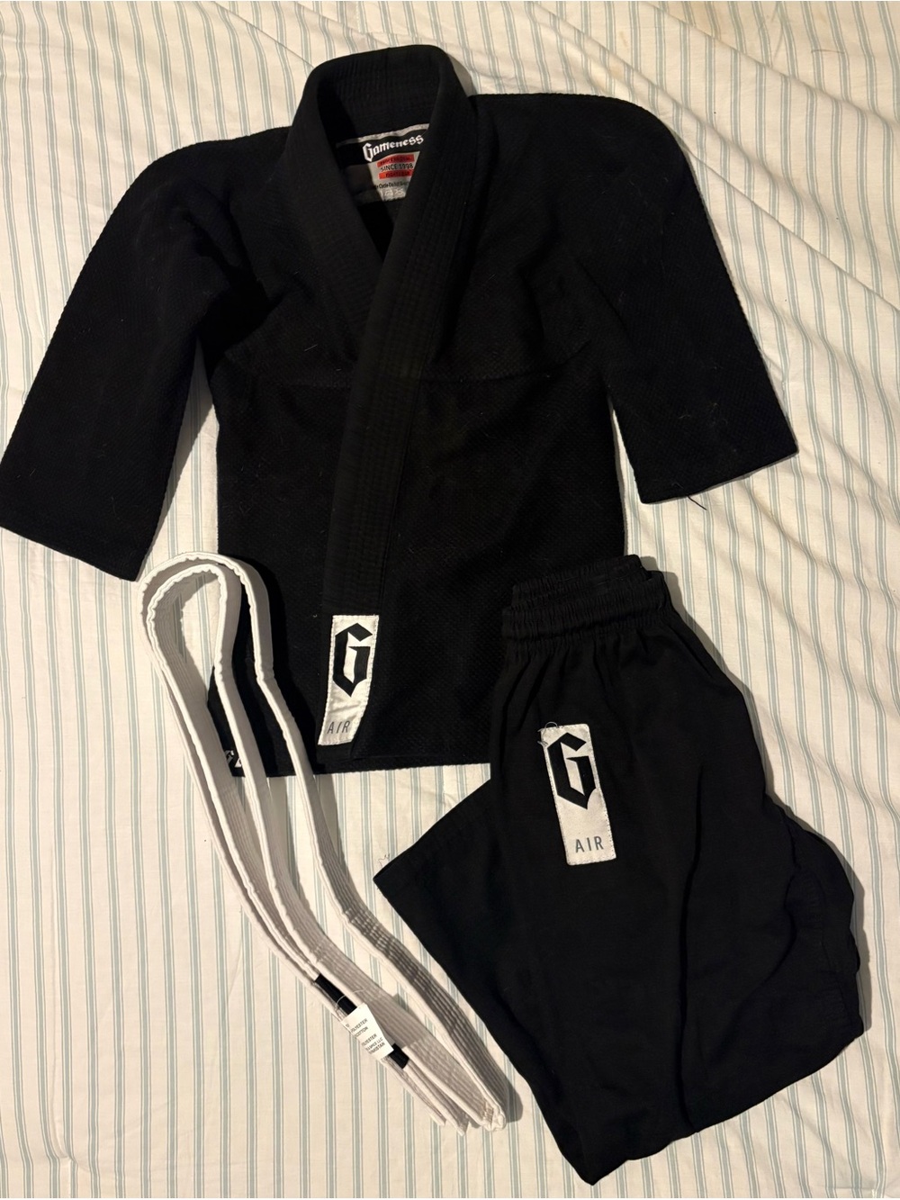 Gameness Air Kids Black Brazilian Jiu-Jitsu (BJJ) Gi Size 00 + White Belt